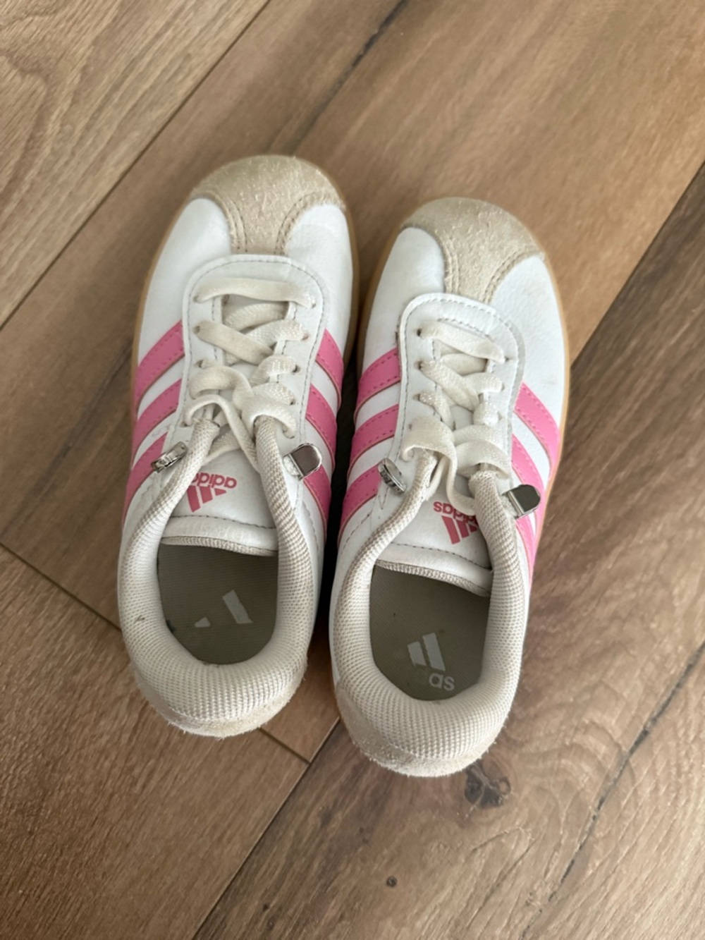 ADIDAS VL COURT 3.0 SHOES KIDS  White & Pink Retro Stripe Sneakers
